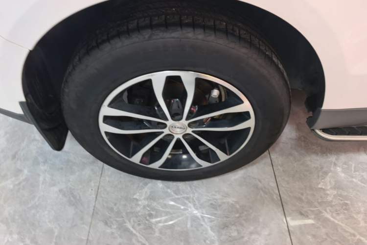 Used Zotye T600 2014 2.0T DCT Luxury Version Right Rear Wheel Hub