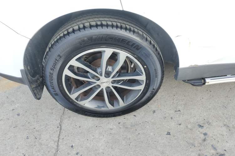 Used Zotye T600 2014 2.0T DCT Luxury Version Right Rear Wheel Hub