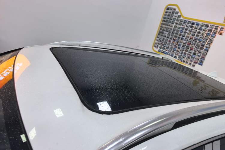 Used Zotye T600 2014 2.0T DCT Luxury Version Roof