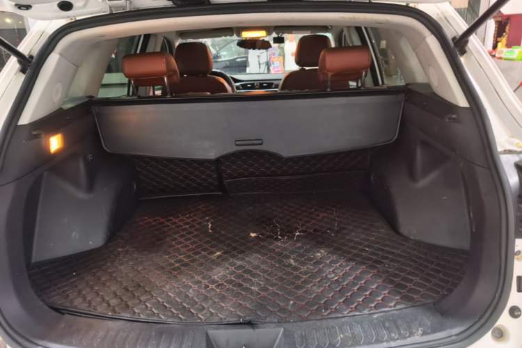 Used Zotye T600 2014 2.0T DCT Luxury Version Trunk
