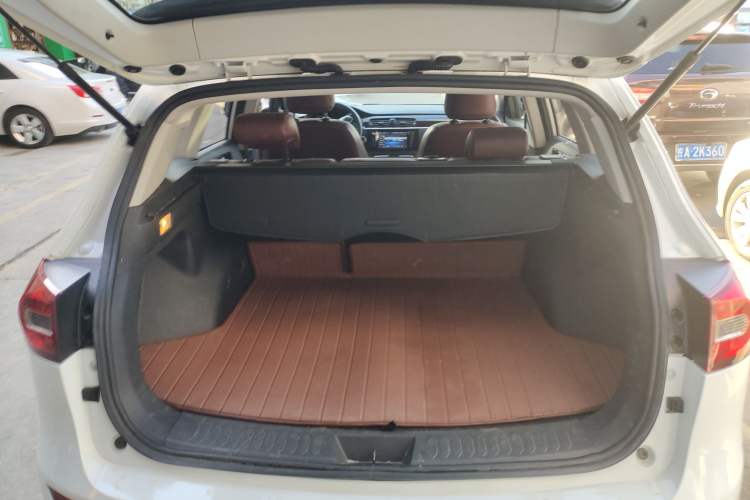 Used Zotye T600 2014 2.0T DCT Luxury Version Trunk