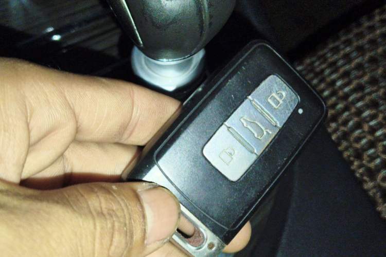 Used Zotye T600 2014 1.5T Manual Luxury Model Vehicle Key
