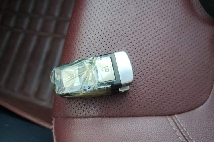 Used Zotye T600 2014 2.0T DCT Luxury Version Vehicle Key