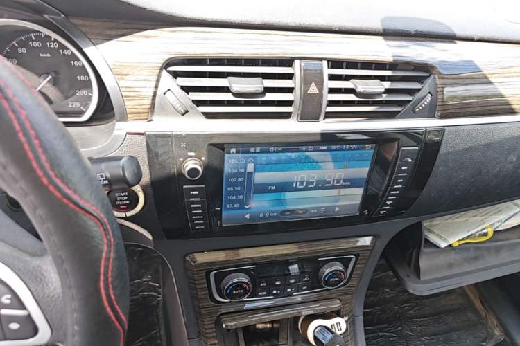 Used Zotye T600 2014 1.5T Manual Elite Edition Audio And AC Panel