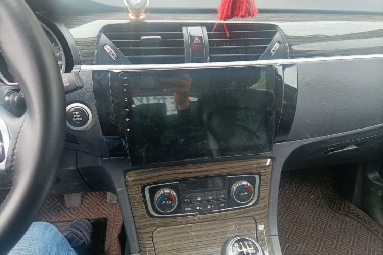Used Zotye T600 2014 1.5T Manual Flagship Version Audio And AC Panel