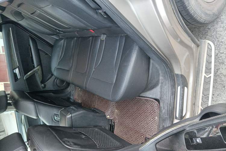 Used Zotye T600 2014 1.5T Manual Flagship Version Interior 2