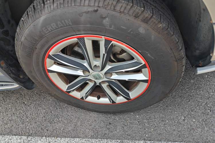 Used Zotye T600 2014 1.5T Manual Elite Edition Right Front Wheel Hub