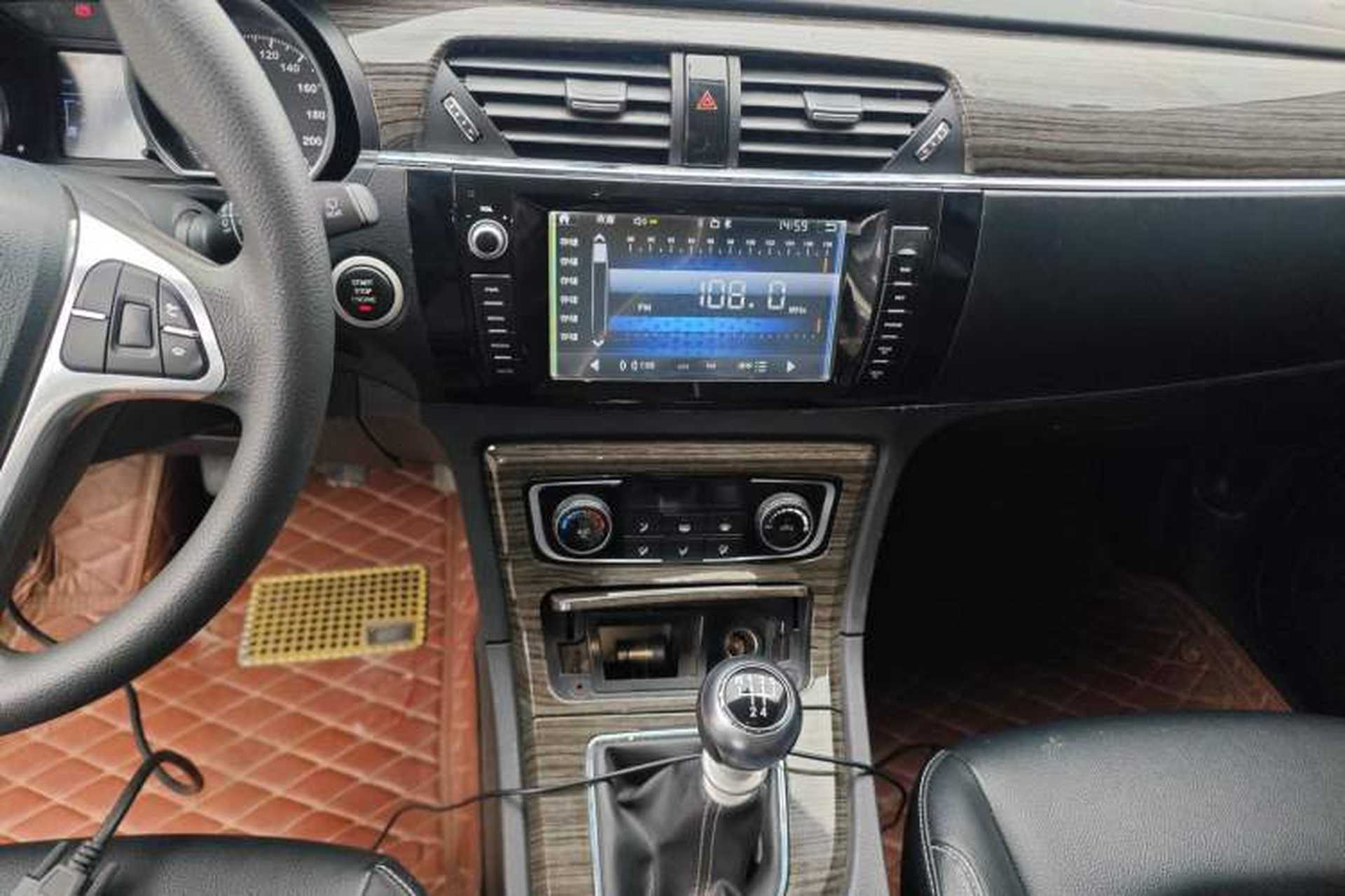Used Zotye T600 2015 1.5T Manual Luxury Model Audio And AC Panel