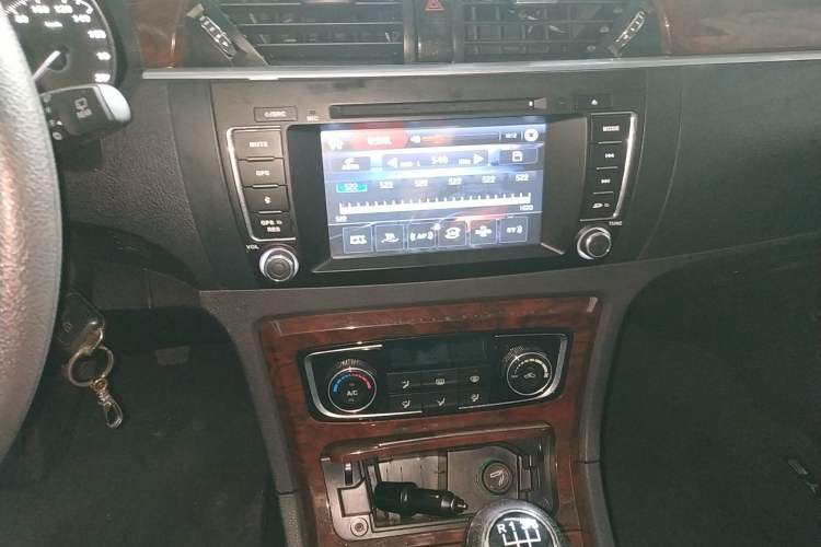 Used Zotye T600 2015 1.5T Manual Elite Model Audio And AC Panel