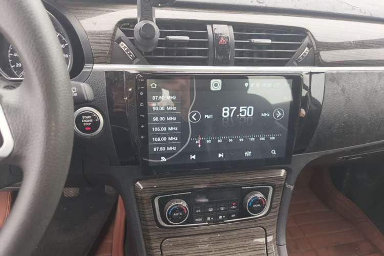 Used Zotye T600 2015 1.5T Manual Luxury Model Audio And AC Panel