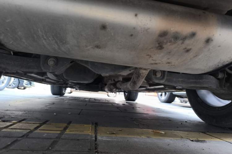 Used Zotye T600 2015 2.0T DCT Prestige Edition Chassis Rear
