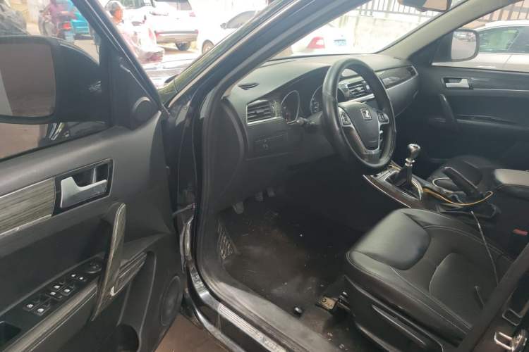 Used Zotye T600 2015 1.5T Manual Luxury Model Driver Seat