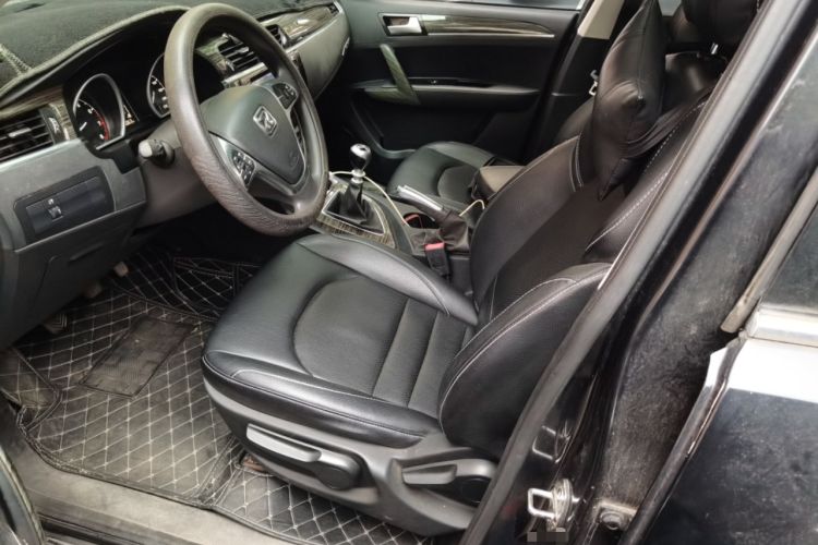 Used Zotye T600 2015 1.5T Manual Luxury Model Driver Seat