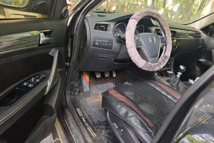 Used Zotye T600 2015 1.5T Manual Flagship Model Driver Seat