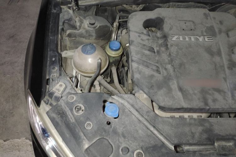 Used Zotye T600 2015 2.0T DCT Prestige Edition Engine Bay Right