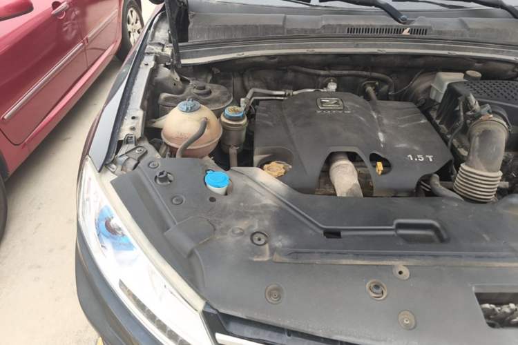 Used Zotye T600 2015 1.5T Manual Luxury Model Engine Bay Right
