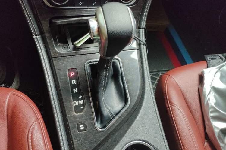 Used Zotye T600 2015 2.0T DCT Luxury Version Gear Lever