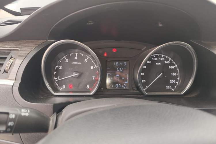 Used Zotye T600 2015 1.5T Manual Luxury Model Instrument Cluster