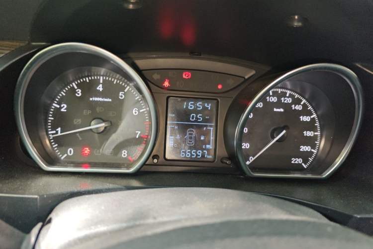 Used Zotye T600 2015 1.5T Manual Flagship Model Instrument Cluster