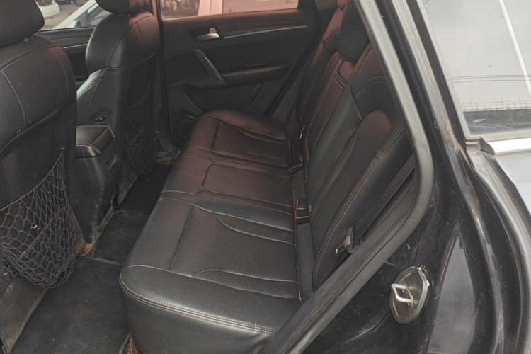 Used Zotye T600 2015 1.5T Manual Flagship Model Interior 1