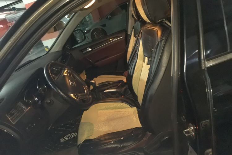 Used Zotye T600 2015 Family Edition 2.0T Manual Luxury Version Left Front Seat