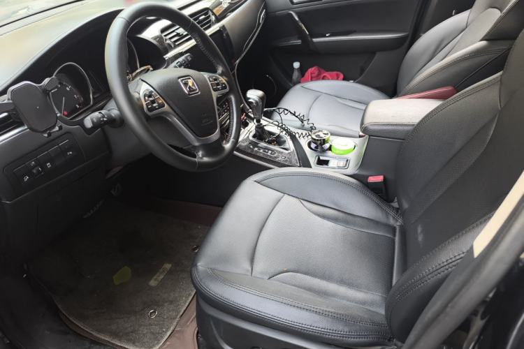 Used Zotye T600 2015 2.0T DCT Prestige Edition Left Front Seat
