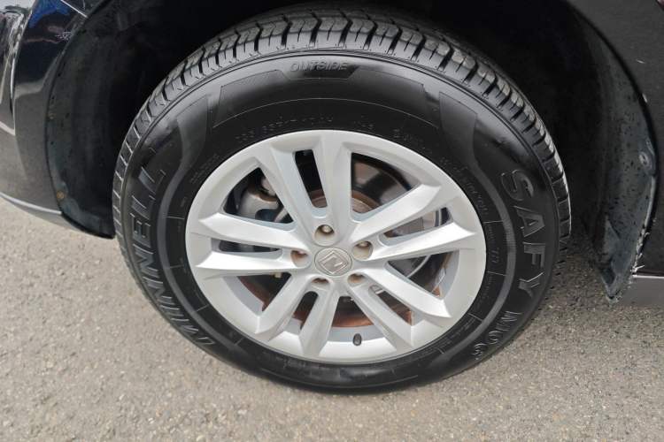 Used Zotye T600 2015 1.5T Manual Luxury Model Left Front Wheel Hub