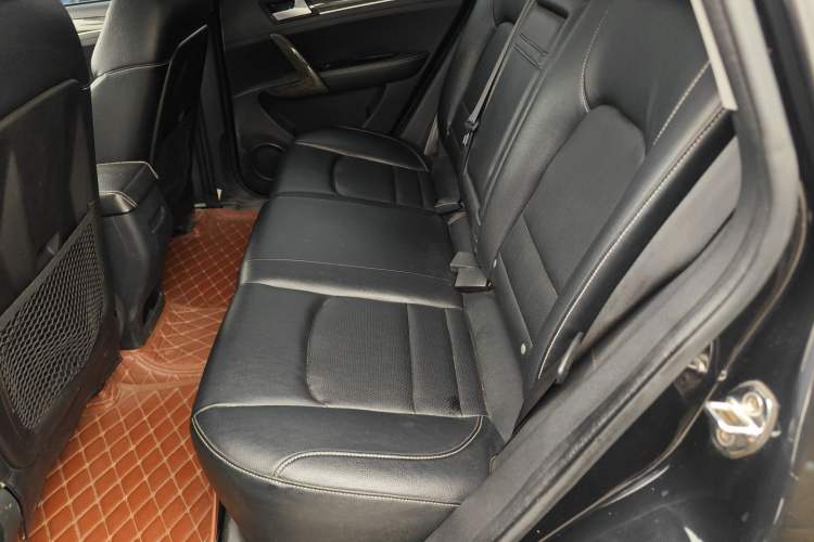 Used Zotye T600 2015 1.5T Manual Luxury Model Left Rear Seat