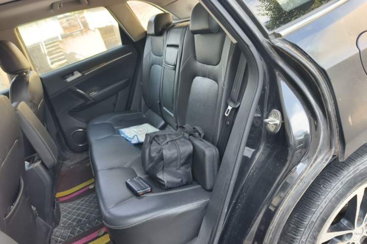 Used Zotye T600 2015 2.0T DCT Prestige Edition Left Rear Seat