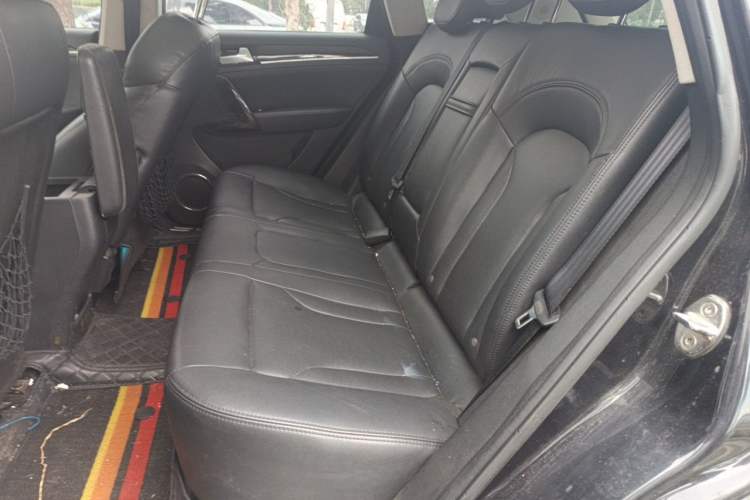 Used Zotye T600 2015 2.0T DCT Luxury Version Left Rear Seat