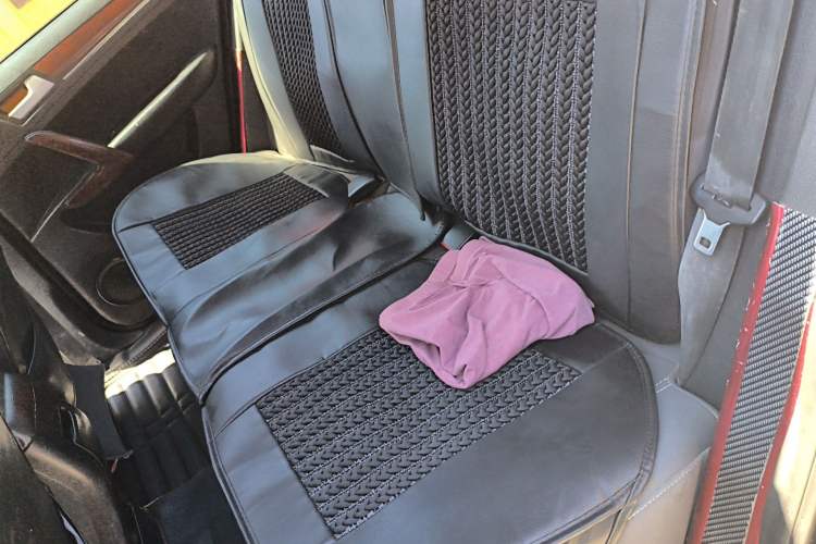 Used Zotye T600 2015 1.5T Manual Elite Model Left Rear Seat