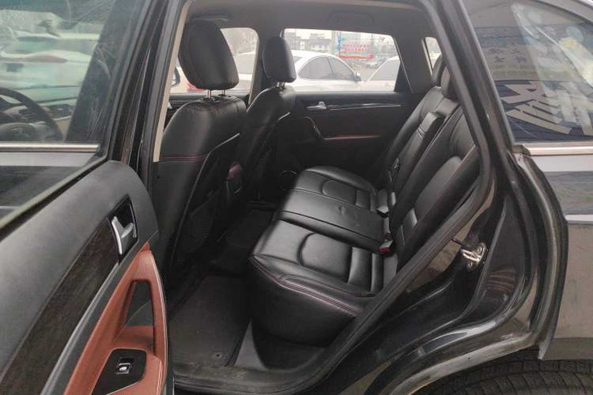 Used Zotye T600 2015 Family Edition 2.0T Manual Elite Version Left Rear Seat
