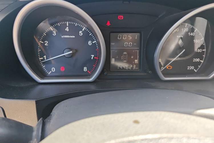 Used Zotye T600 2015 1.5T Manual Luxury Model Odometer Close Up