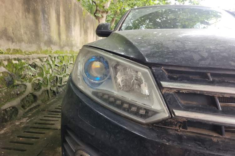 Used Zotye T600 2015 1.5T Manual Luxury Model Right Front Headlight