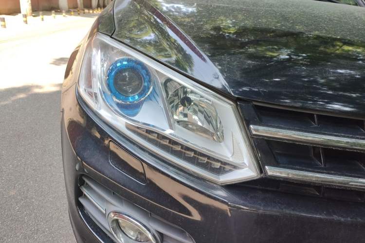 Used Zotye T600 2015 2.0T DCT Luxury Version Right Front Headlight