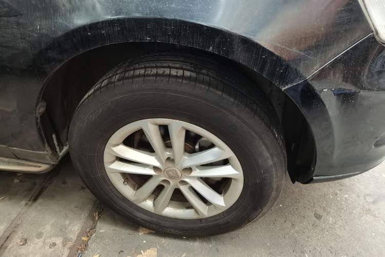 Used Zotye T600 2015 1.5T Manual Luxury Model Right Front Wheel Hub