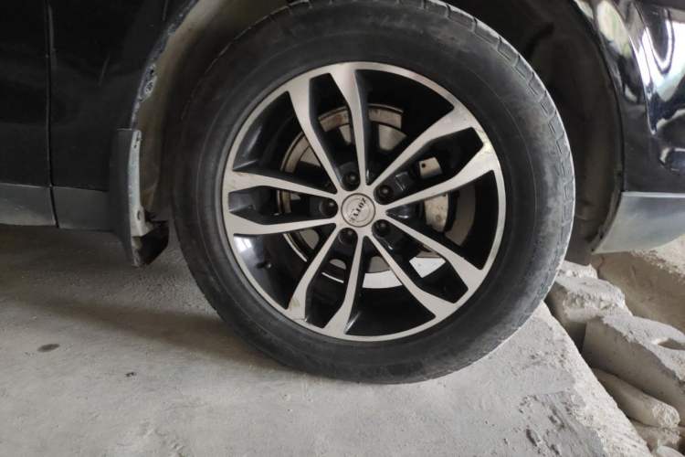 Used Zotye T600 2015 2.0T DCT Prestige Edition Right Front Wheel Hub