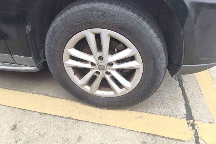 Used Zotye T600 2015 1.5T Manual Luxury Model Right Front Wheel Hub