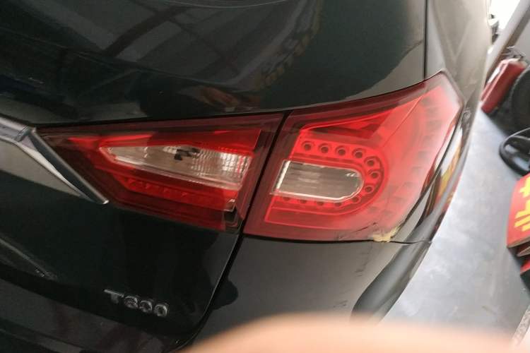 Used Zotye T600 2015 1.5T Manual Elite Model Right Rear Taillight