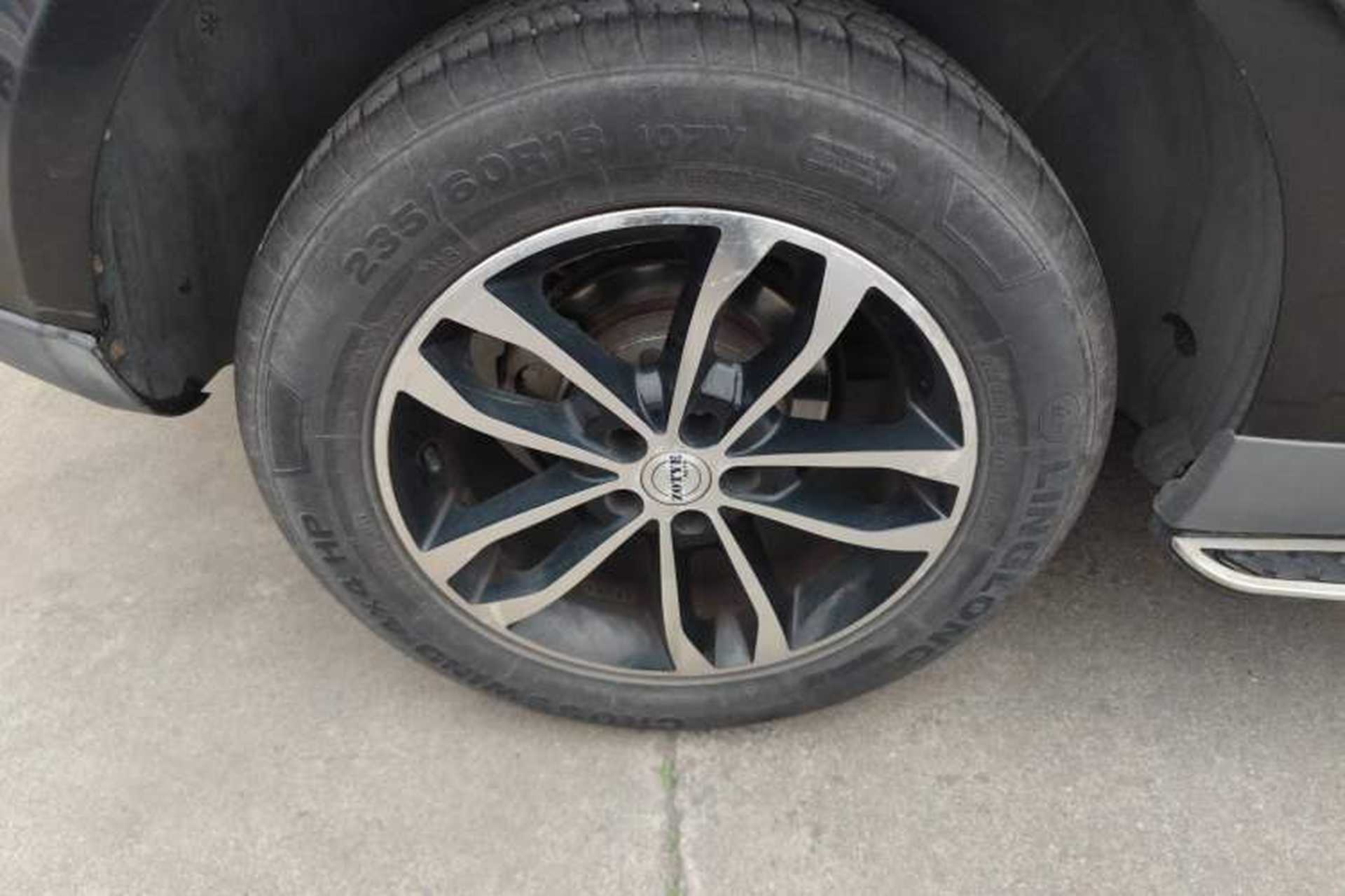 Used Zotye T600 2015 Family Edition 2.0T Manual Elite Version Right Rear Wheel Hub