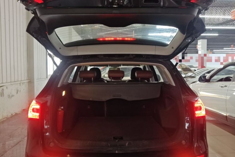 Used Zotye T600 2015 Family Edition 2.0T Manual Luxury Version Trunk