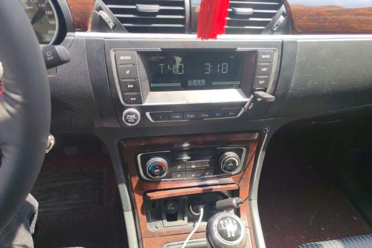 Used Zotye T600 2015 1.5T Manual Elite Model Audio And AC Panel