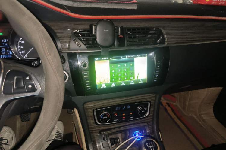 Used Zotye T600 2015 1.5T Manual Luxury Model Audio And AC Panel