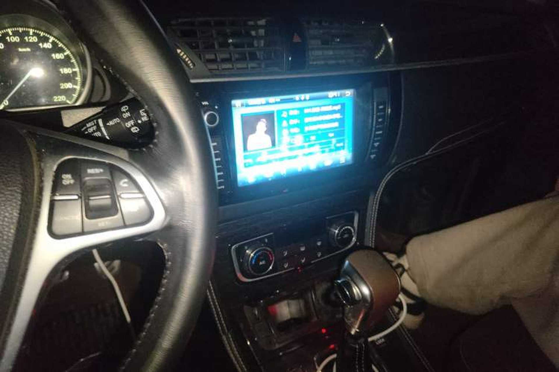 Used Zotye T600 2015 2.0T DCT Luxury Version Audio And AC Panel