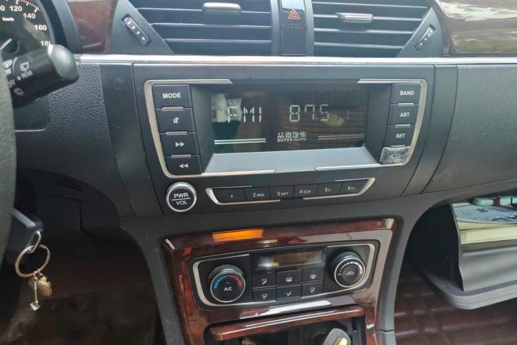 Used Zotye T600 2015 1.5T Manual Elite Model Audio And AC Panel