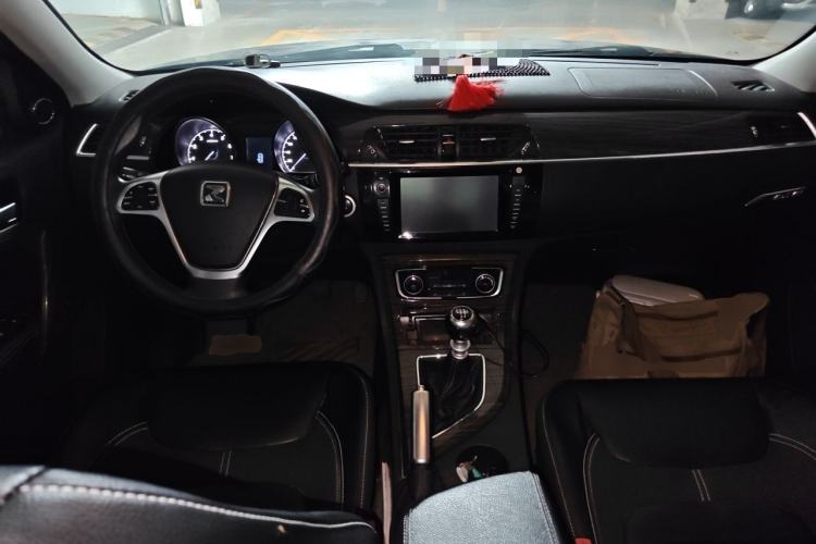 Used Zotye T600 2015 1.5T Manual Luxury Model Center Console