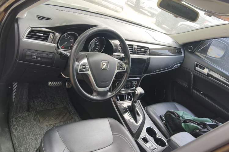 Used Zotye T600 2015 2.0T DCT Prestige Edition Center Console
