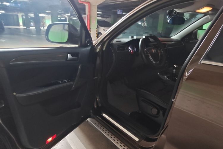 Used Zotye T600 2015 1.5T Manual Luxury Model Driver Seat