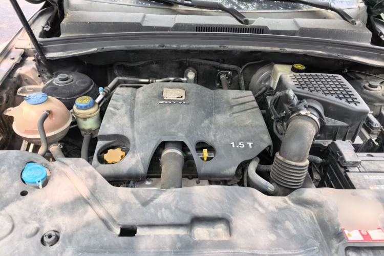 Used Zotye T600 2015 1.5T Manual Luxury Model Engine Bay