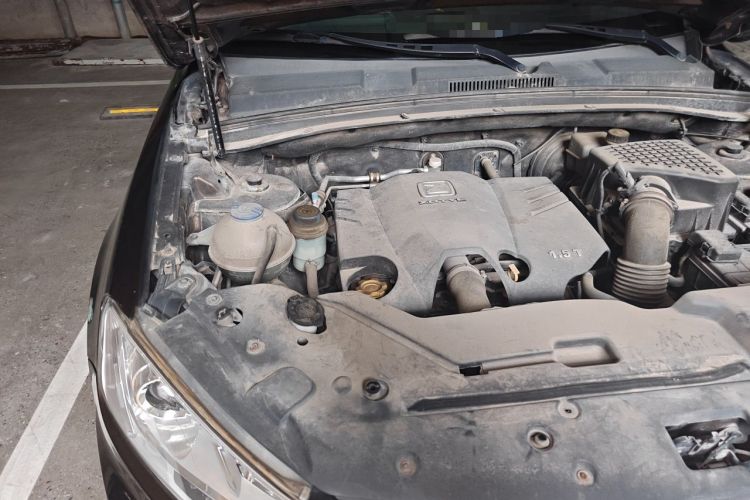 Used Zotye T600 2015 1.5T Manual Luxury Model Engine Bay Right
